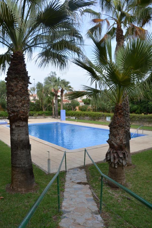 Palmeras, Piscina, Campo De Futbol Y Jardin Privados 马萨龙 外观 照片